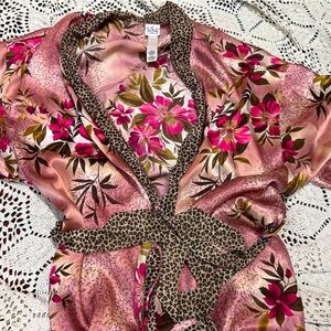 True Beauty by Emme Silky Robe kimono